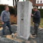 Bauarbeiten an der Stele